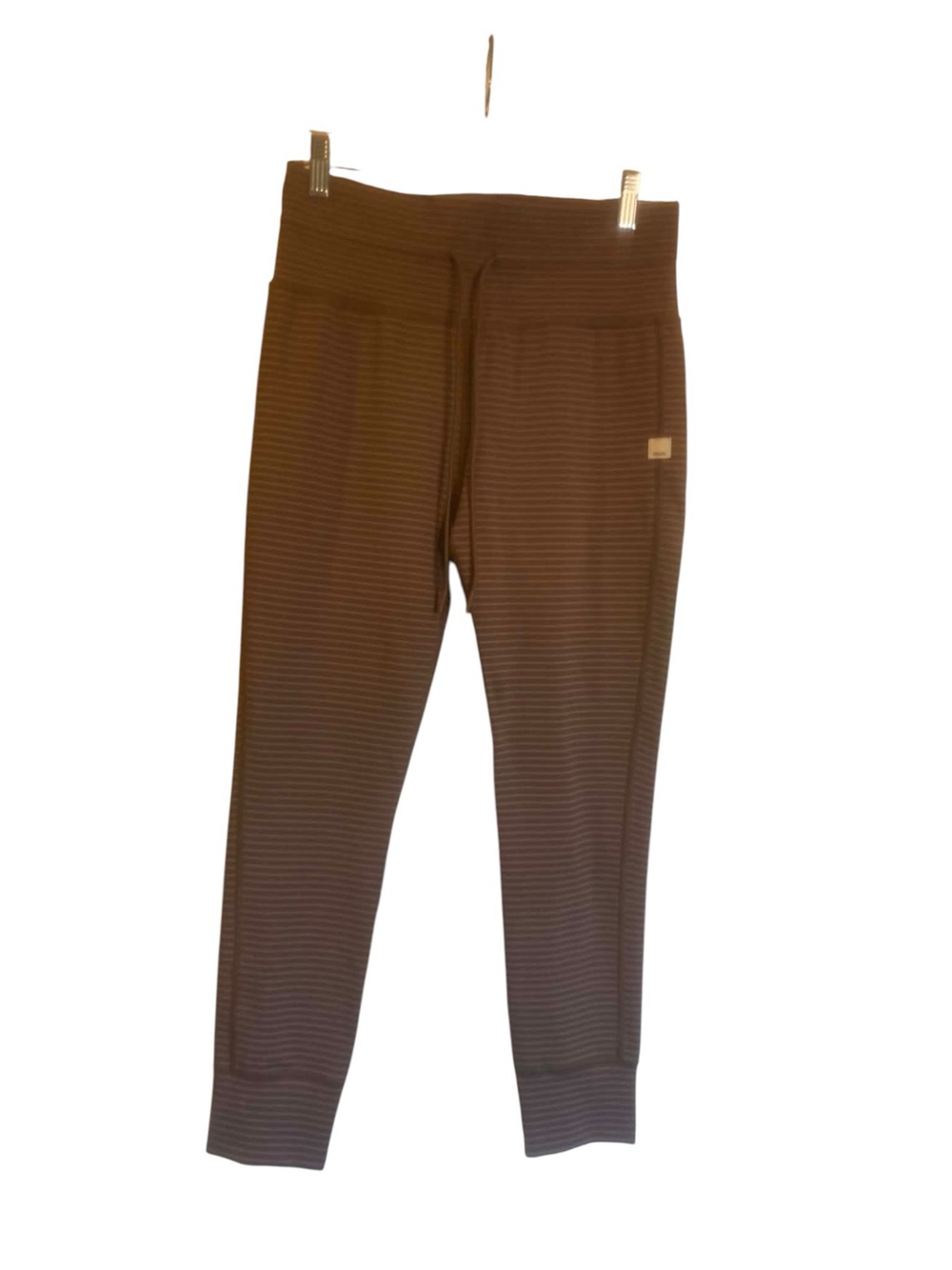 NWOT Vuori Brown Striped Daily Leggings Size Large
